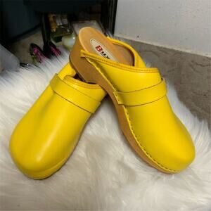 CLEARANCE SALE!!! 2440. Buxa Yellow Leather Open Back Clogs Euro 37 USA 6.5